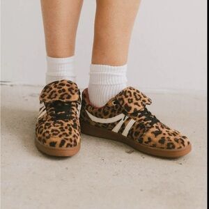 Steve Madden Women's Madrid Sneaker Leopard 9